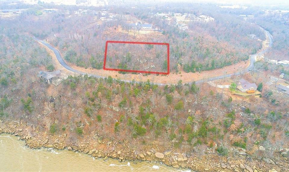 2nd image of 2488 W Lakeshore Dr