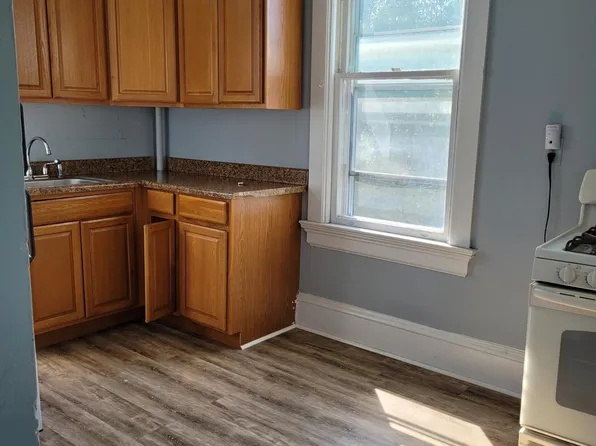 111 W Thomas St #8, Rome, NY 13440