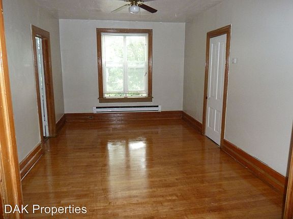 3rd image of 2563 N Bartlett Ave