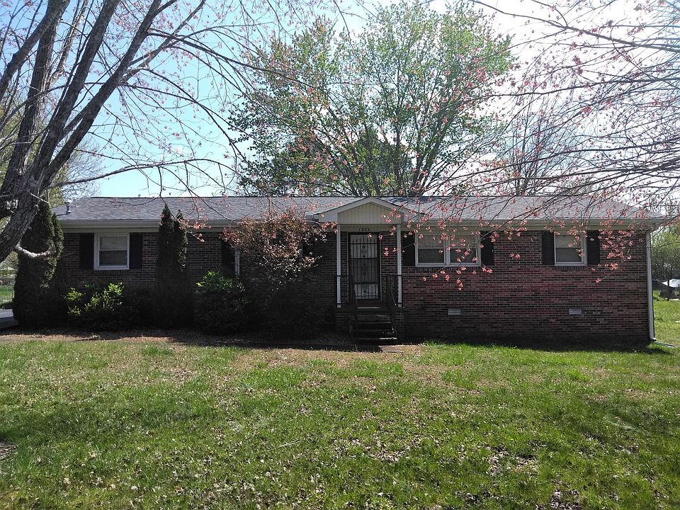1st image of 1302 Robinwood Dr
