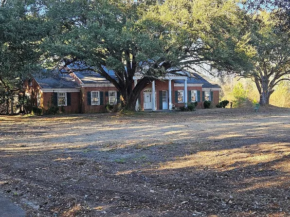 2001 Academy Rd, Bennettsville, SC 29512