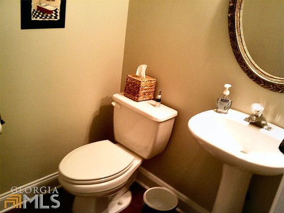 5th image of 40 E Maxwell Ave NW