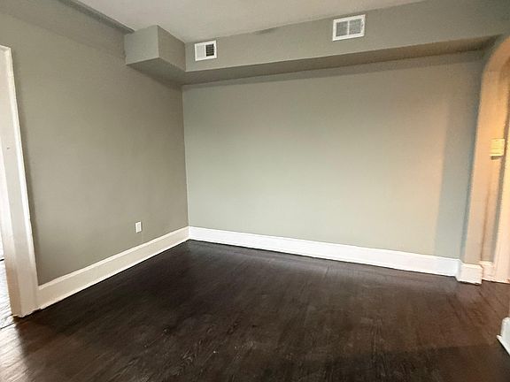 3rd image of 1000 S Orange Ave #405