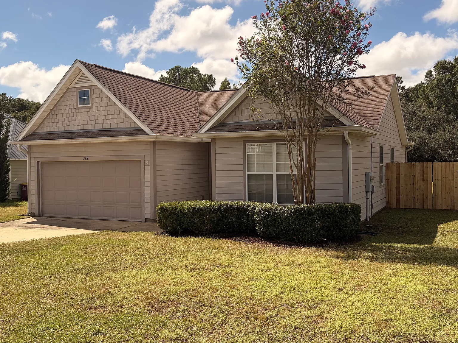 3 bed, 1455 sqft, $1,950 — Photo 4