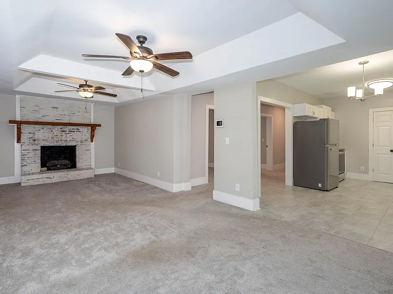 519 Nebo Rd — Photo 2
