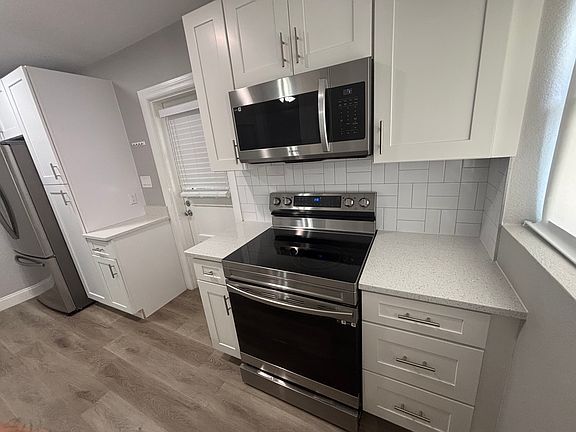 5th image of 6035 Sage Dr #1