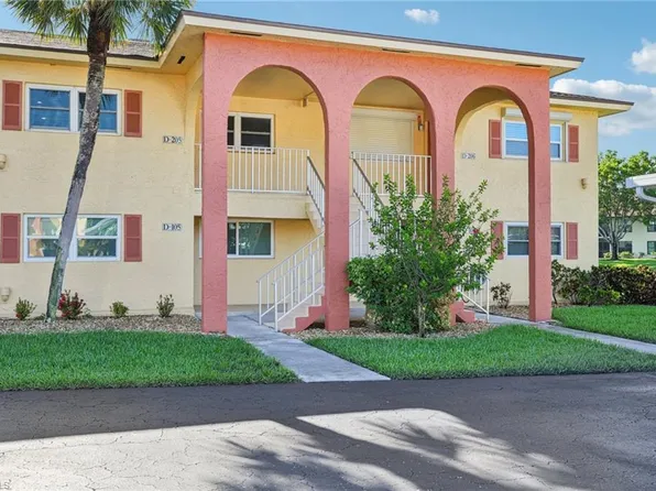 360 Charlemagne BLVD #D205, NAPLES, FL 34112