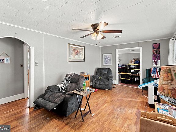 4th image of 306 Sunrise Ave