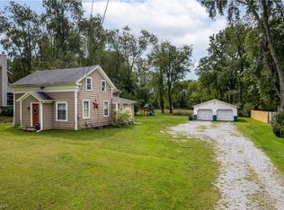 3202 Trotter Rd, Barberton, OH 44203