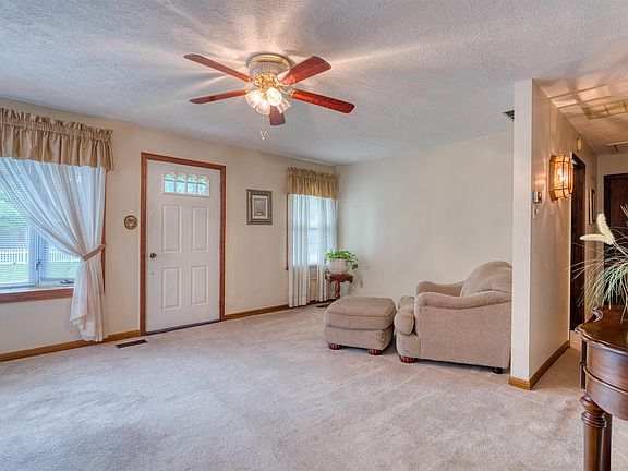 4th image of 1605 Shelby Ave