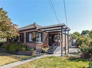 326 Garden Ave N, Renton, WA 98057