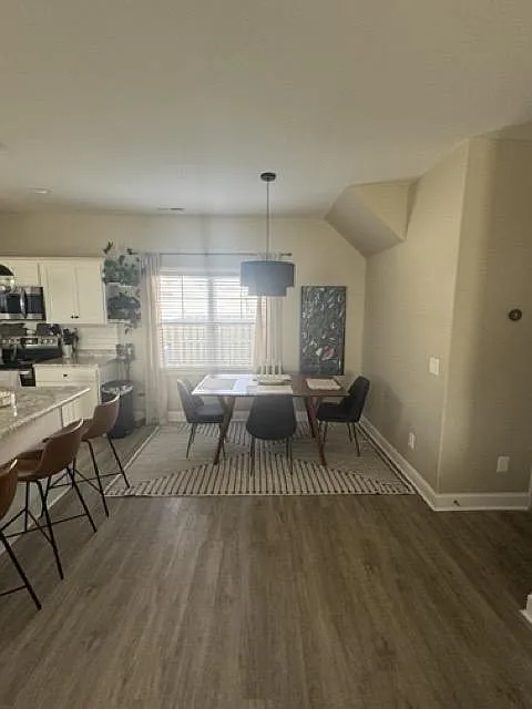 522 Everett Glades — Photo 3