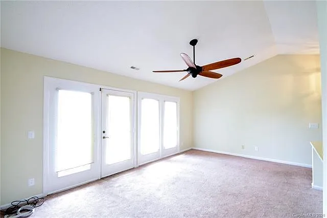 6164 Meadow Rose Ln — Photo 3