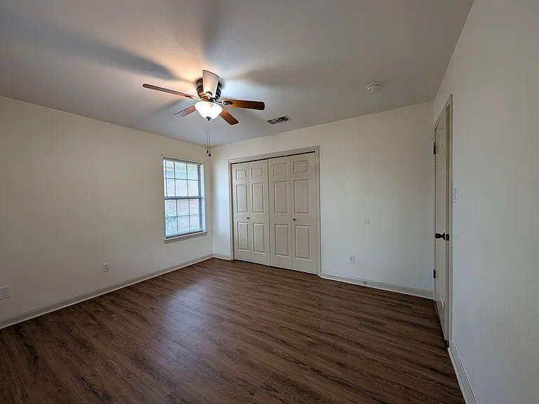 1134 Misty Acres Dr — Photo 38