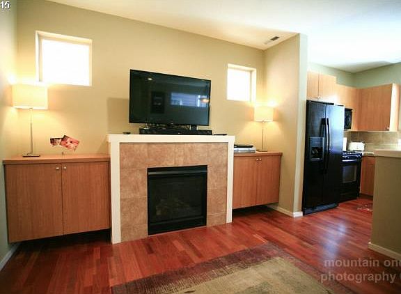3rd image of 8030 SE Sporri Ln