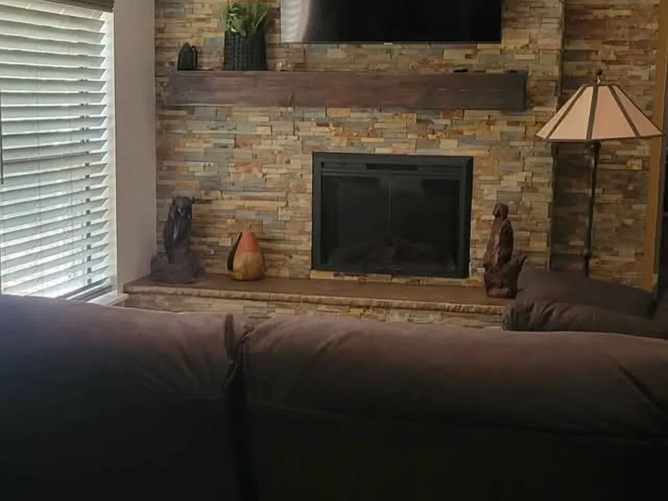 708 N Ponderosa Cir