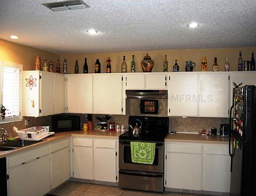 3rd image of 7112 Silvermill Dr
