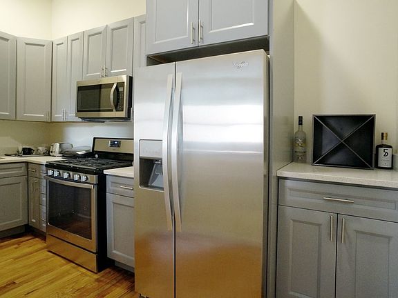 2nd image of 435 Graham Ave #3B