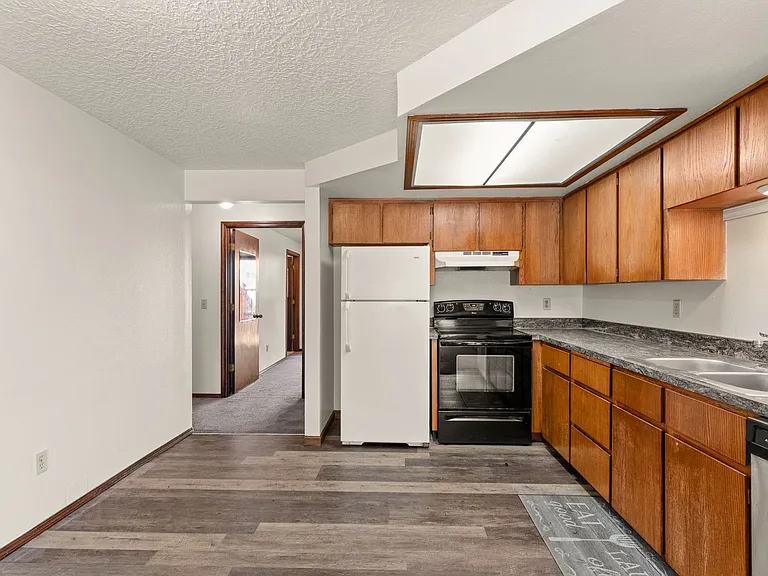 3605 NE 49th St — Photo 10