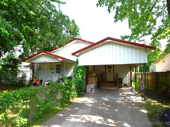 205 W Dogwood St, Stilwell, OK 74960