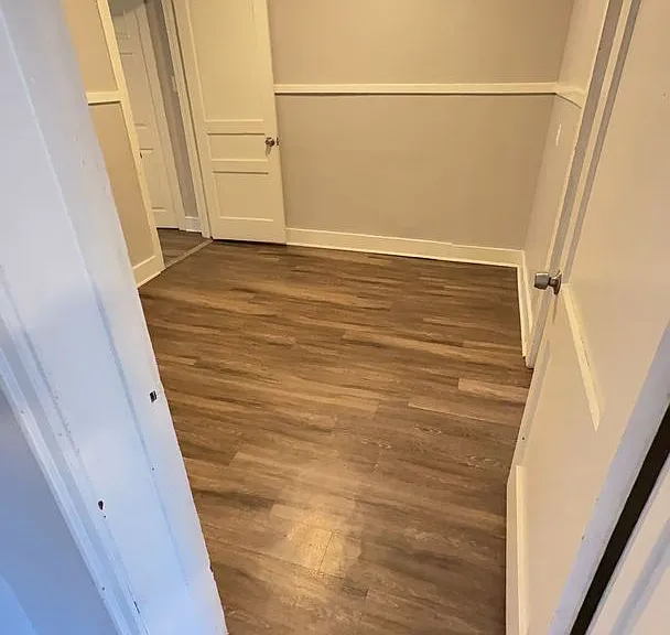 916 Crockett Pl — Photo 4