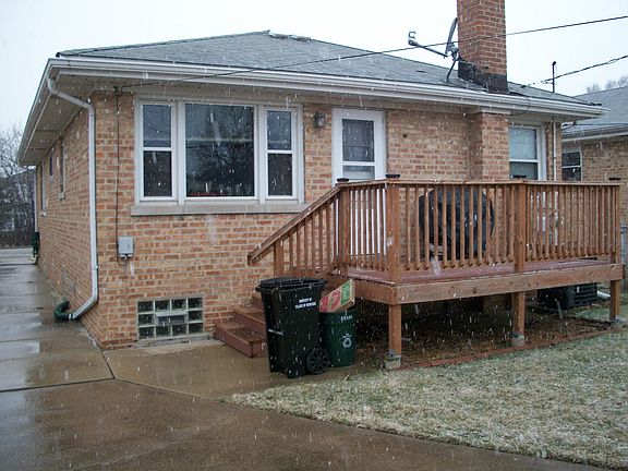 2nd image of 4437 N Canfield Ave