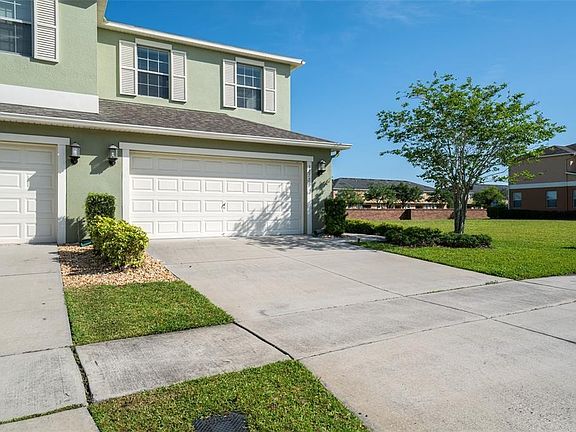 2nd image of 3272 Rodrick Cir