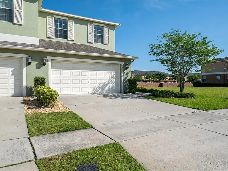 3272 Rodrick Cir — Photo 2