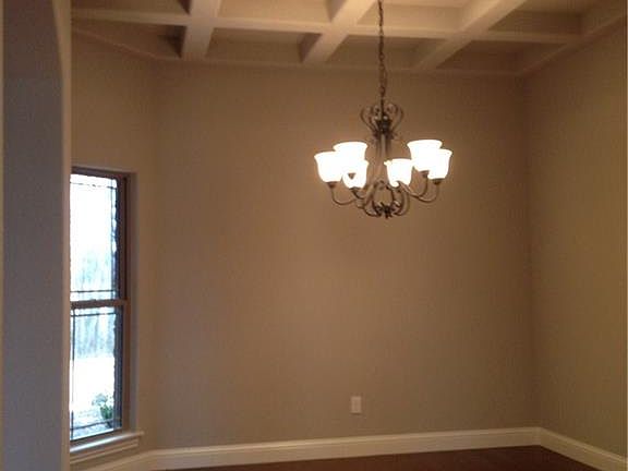 5th image of 6403 SW Fairview Blvd