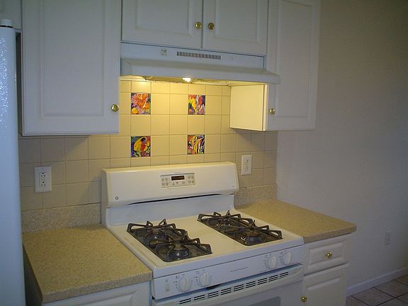 Tiled backsplash