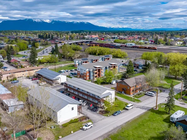 121 Iowa Ave APT 1B, Whitefish, MT 59937