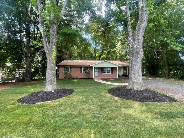 3792 Price Rd, Stoneville, NC 27048