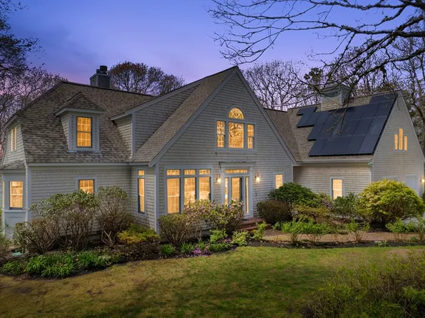 204 Clamshell Cove Rd, Barnstable, MA 02630