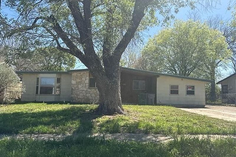 1st image of 430 Lanier Blvd