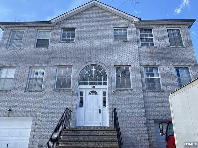 1st image of 29 Madonna Pl