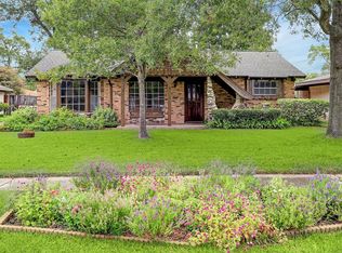 14203 Roundstone Ln, Houston, TX 77015