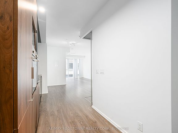 5th image of 70 Temperance St #315