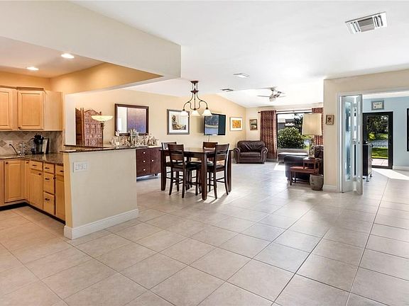 3rd image of 3266 Lake Shore Drive #3266