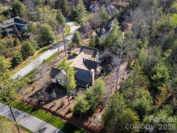 5th image of 75 Chauncey Cir