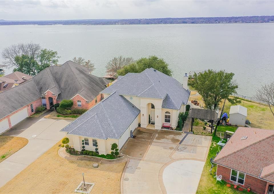 1st image of 3919 Buena Vista Cir