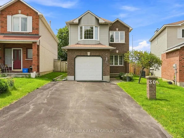 30 Rowe Dr, Ottawa, ON K2L 3Y3
