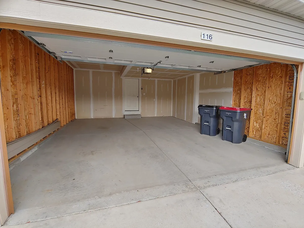 Building Photo - 116 Villa Ct