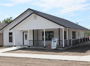 811 1st Ave, Dodge City, KS 67801