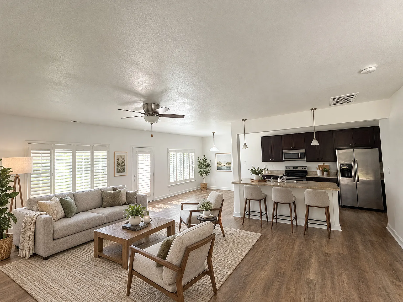 4 bed, 2.5 bath, 1956 sqft, $2,950 — Photo 1