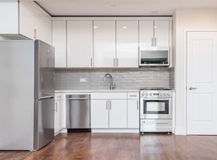 27-17 21st St #6B, Astoria, NY 11102