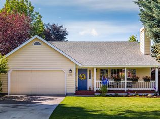 2251 NE Lakeridge Dr, Bend, OR 97701