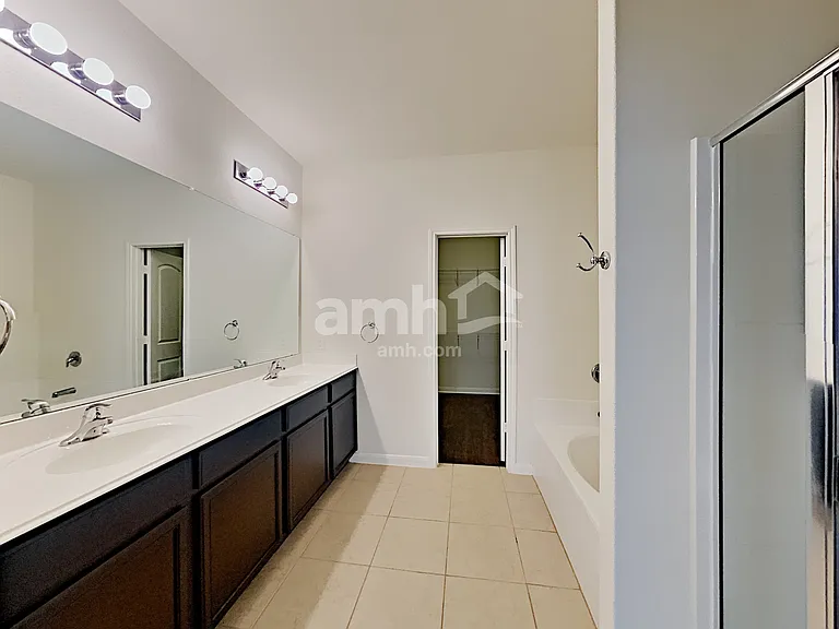 12898 Cedarcreek Trl — Photo 11