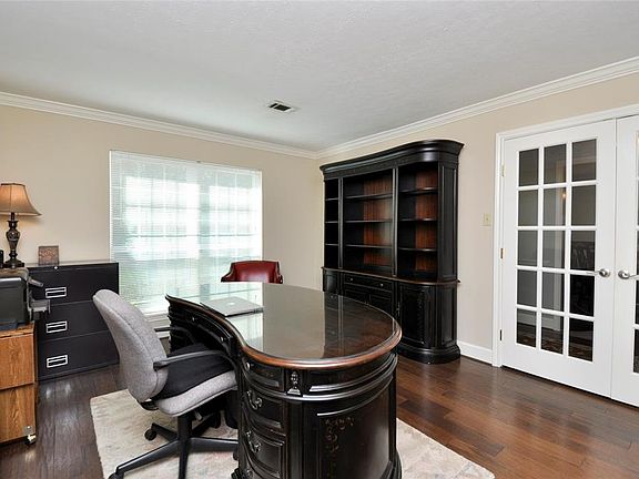 3rd image of 11918 Moorcreek Dr