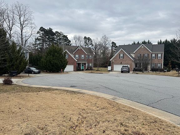 4th image of 1733 Pine Cove Ct