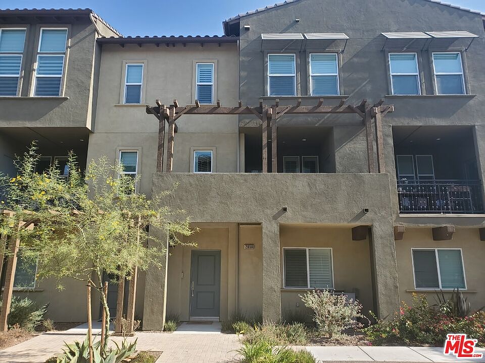 1st image of 2950 Bryant Dr
